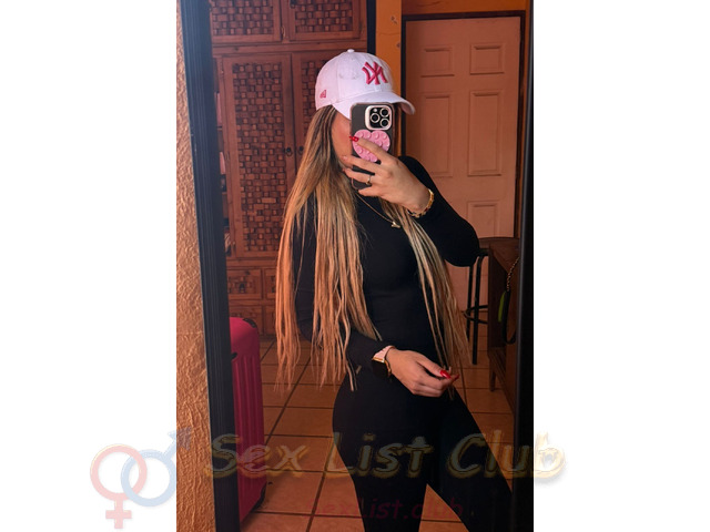 RUBIA CALIENTE DELGADITA SABROSA Y SUPER ENTREGADA DISPONIBLE